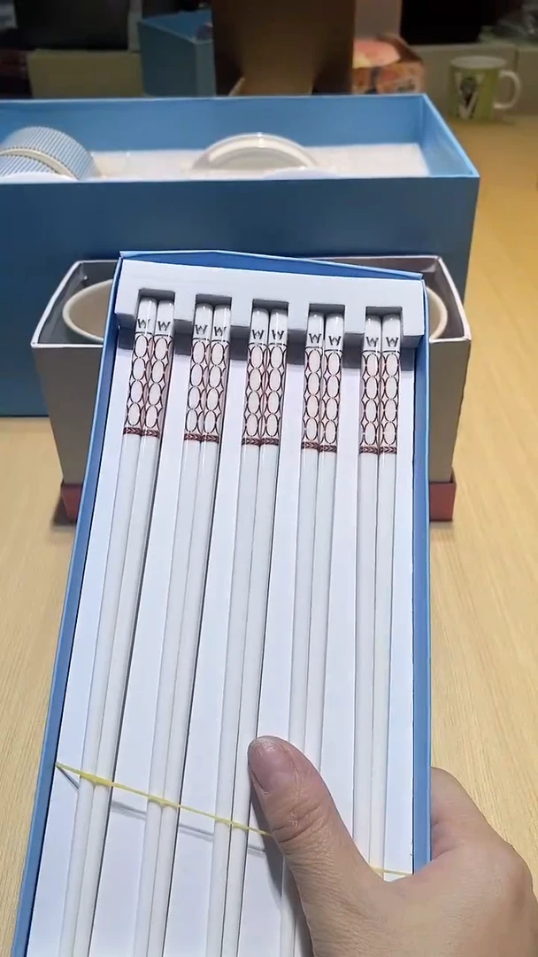 【闪购商品】瓷片锅碗瓢盆一件不剩