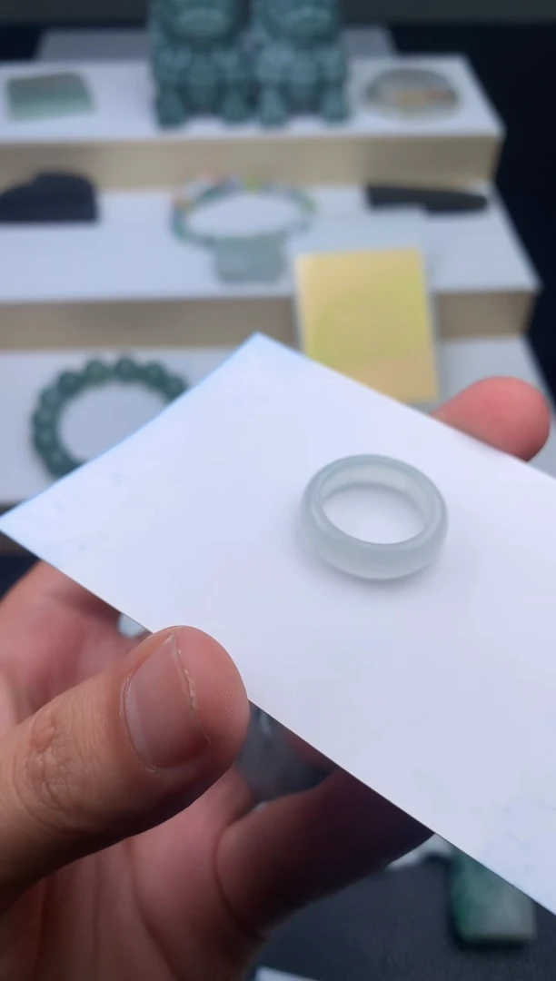 定制翡翠未镶嵌啥****怪戒圈