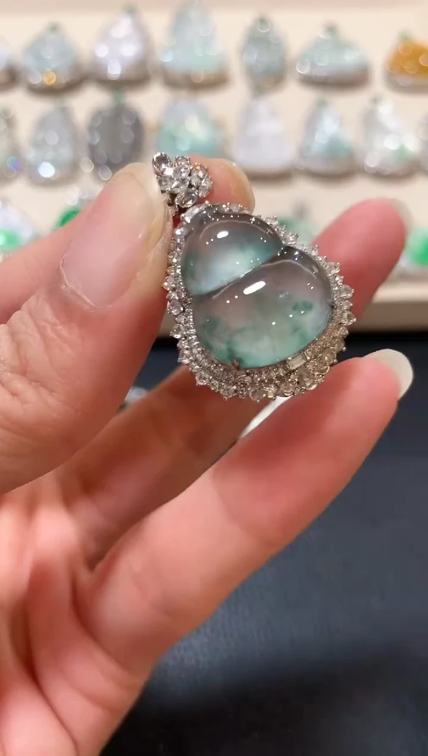 吊坠(不含链)18K金镶嵌翡翠n56