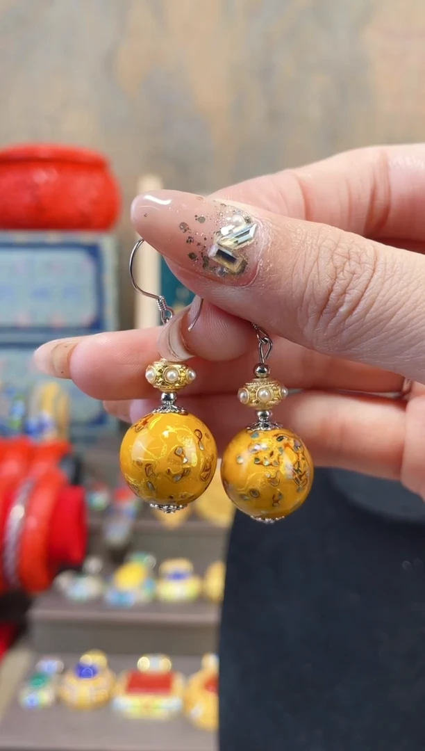 【闪购商品】 非遗犀皮漆精品耳环黄色