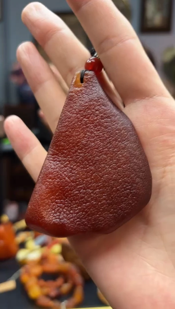 琥珀颈饰未镶嵌吊坠