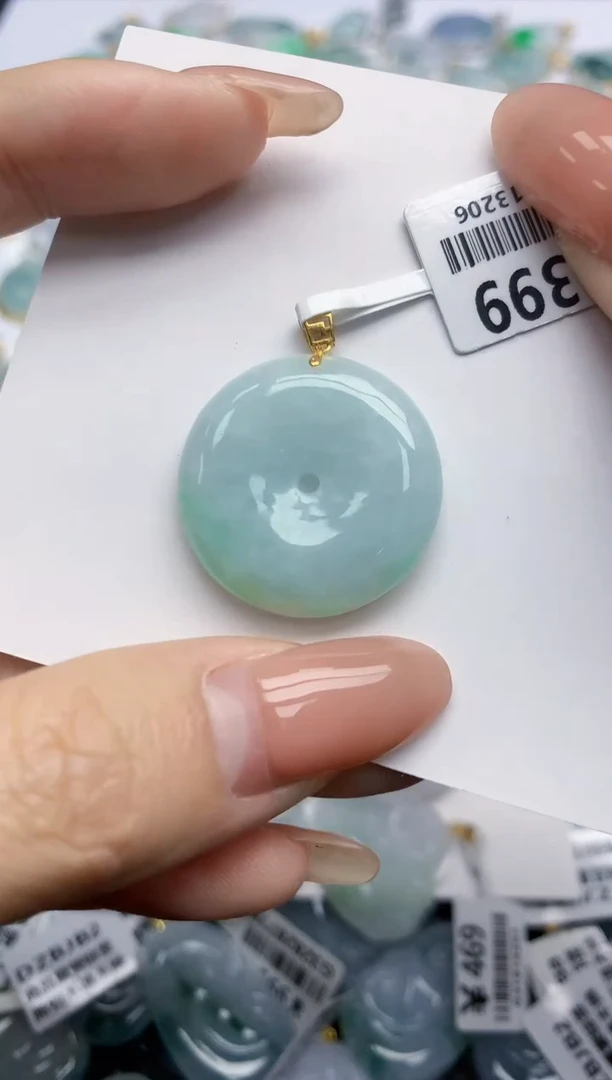 【闪购商品】翡翠挂件18K金镶嵌天然翡翠A货