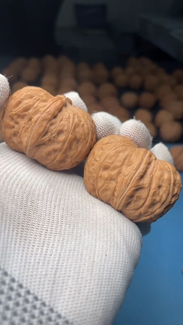 桃核把件a93  元宝 44尺