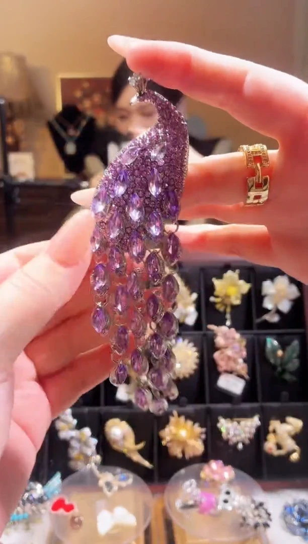 合成立方氧化锆铜合金紫色孔雀