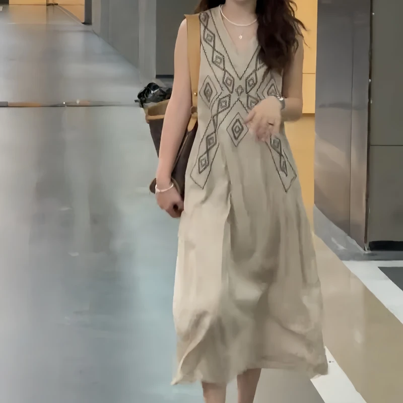 秋季时尚风设计感连衣裙高腰法式气质风宽松显瘦极简风无袖连衣裙