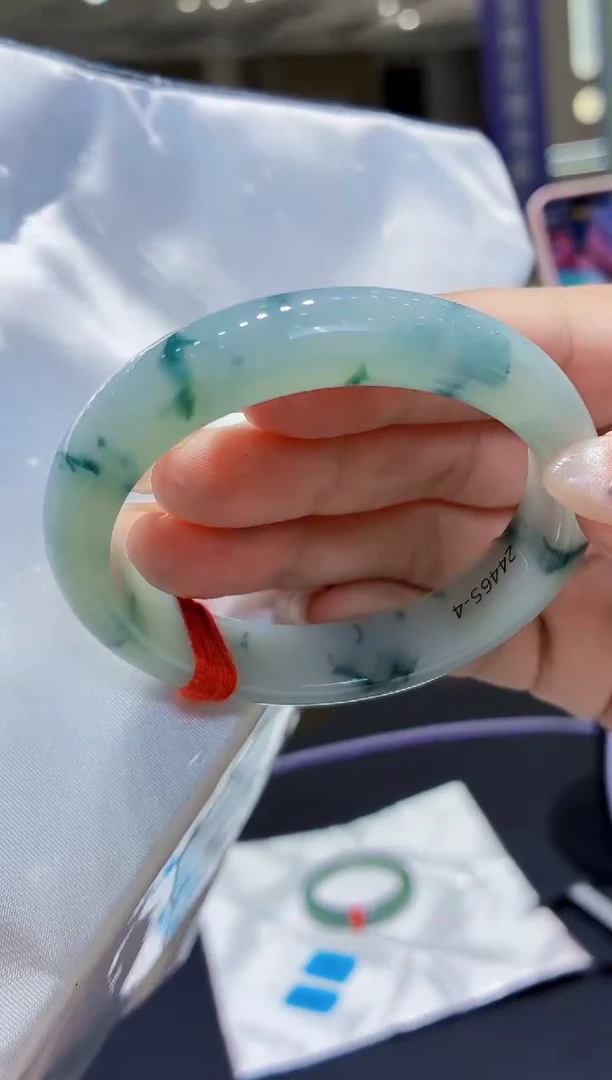 未镶嵌手镯翡翠翡翠手镯52