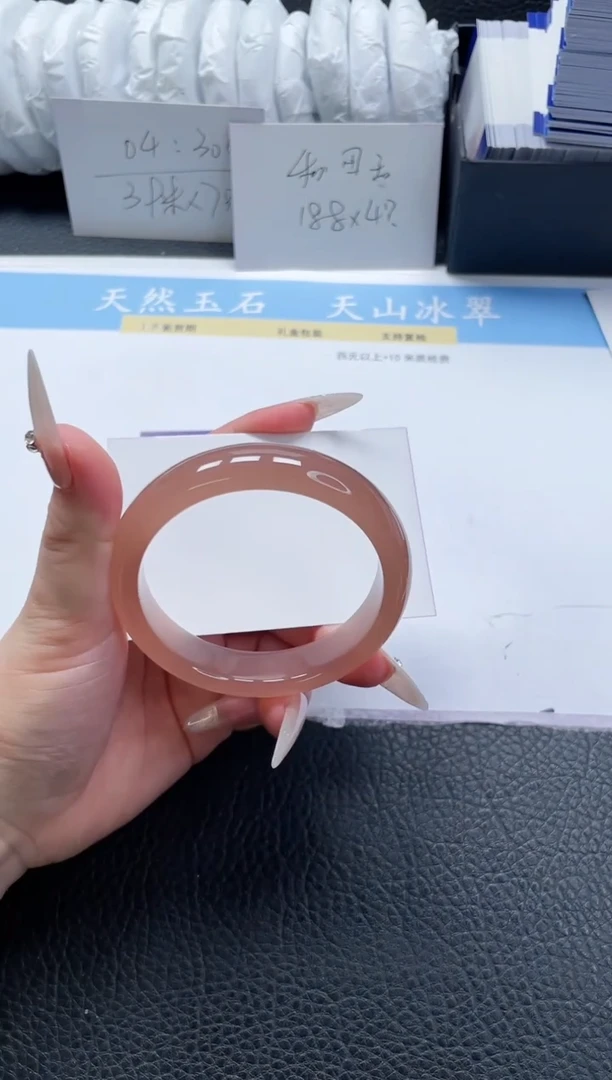 【闪购商品】石英质玉手镯未镶嵌358-64