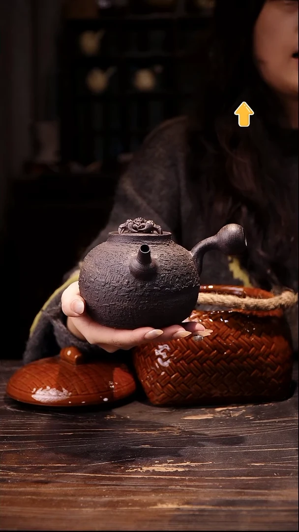 纯手工黑陶螃蟹侧把