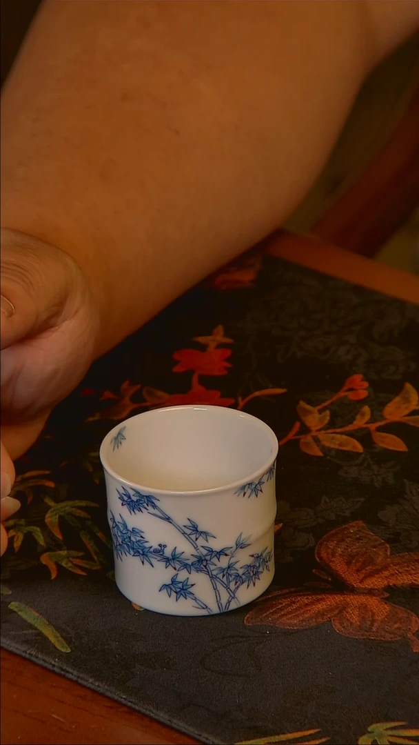 杯手工手绘杯杯很美丽