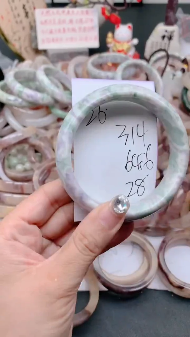 未镶嵌手镯石英质玉314