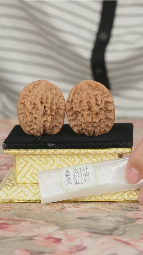 文玩核桃把件非嫁接马老四