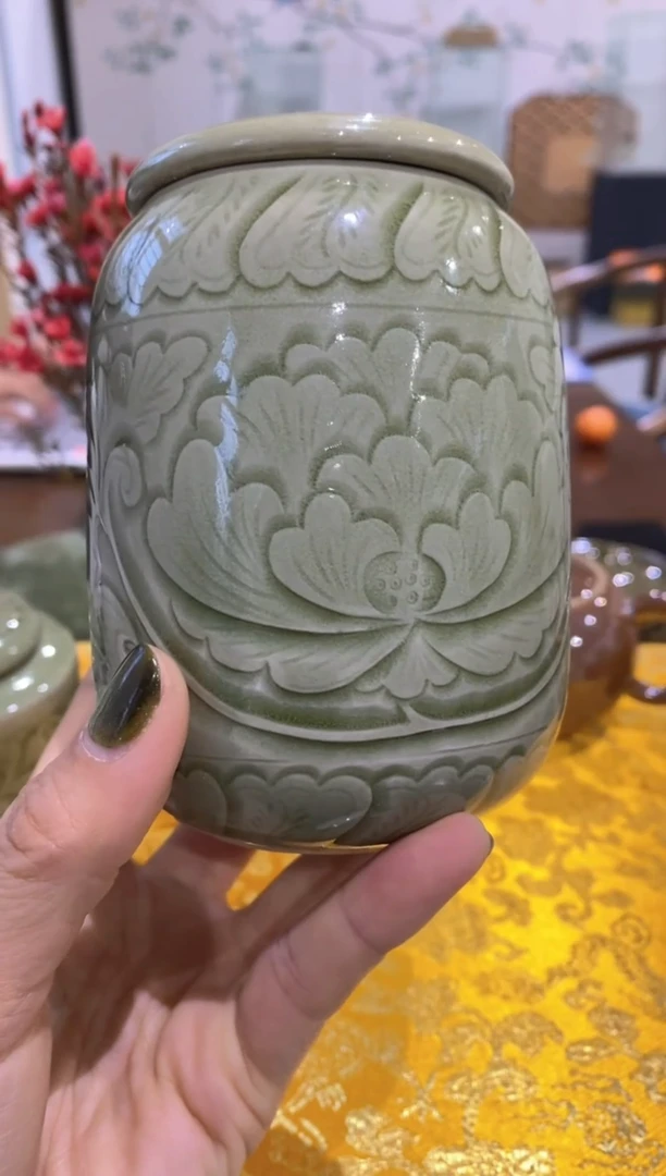 小****?微瑕处理 【茶叶罐】【老】