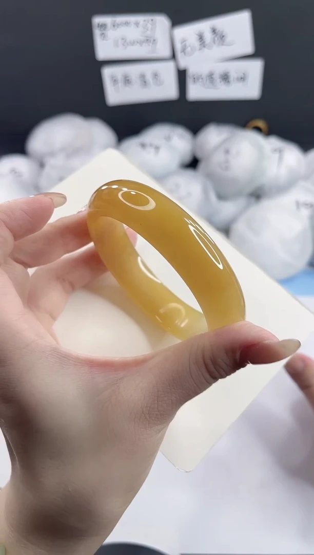未镶嵌手镯石英质玉L304-60