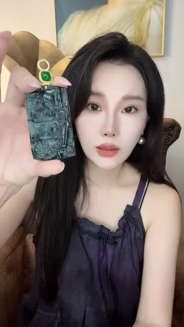 翡翠未镶嵌颈饰王*羊翡翠B611