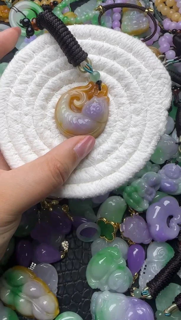 颈饰未镶嵌翡翠缅甸翡翠吊坠