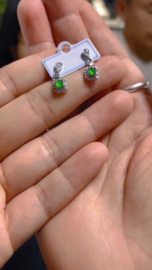 【闪购商品】翡翠耳饰未镶嵌0749787348多样性发一