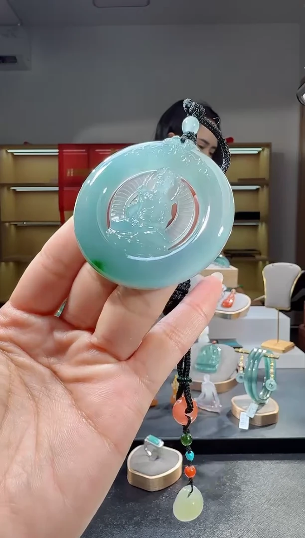 吊坠(不含链)未镶嵌翡翠观音