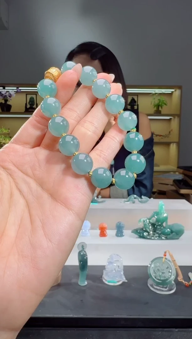 未镶嵌手串翡翠手串（多样性发其一）