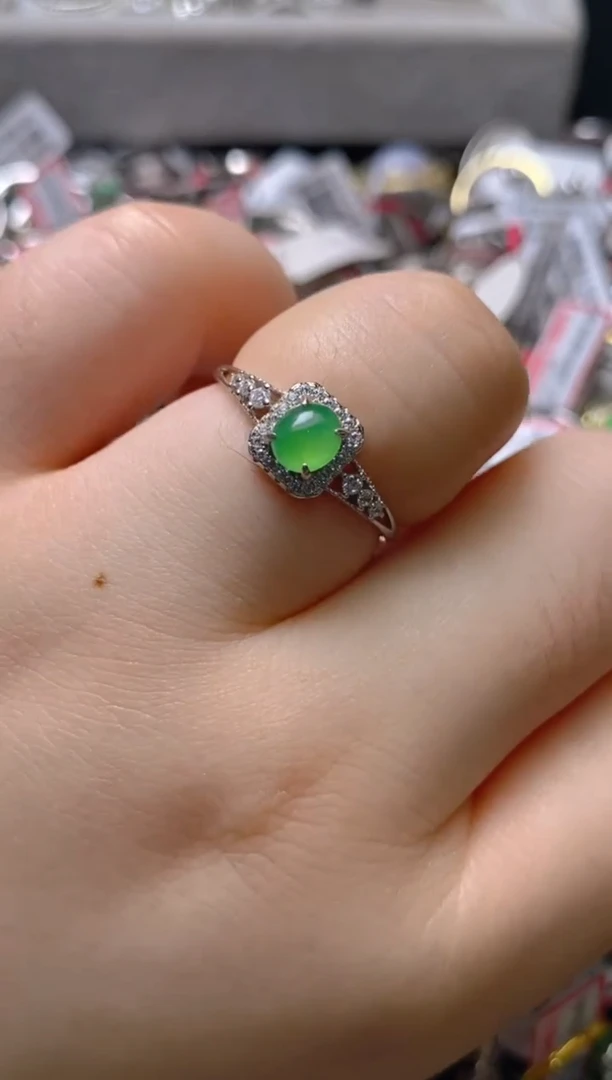 银S925镶嵌戒指翡翠百内无证书