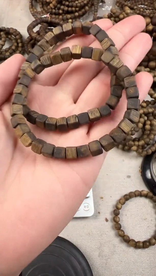 沉香沉香碎屑+奇楠沉水浮方糖6mm多样性发一 宠粉福利