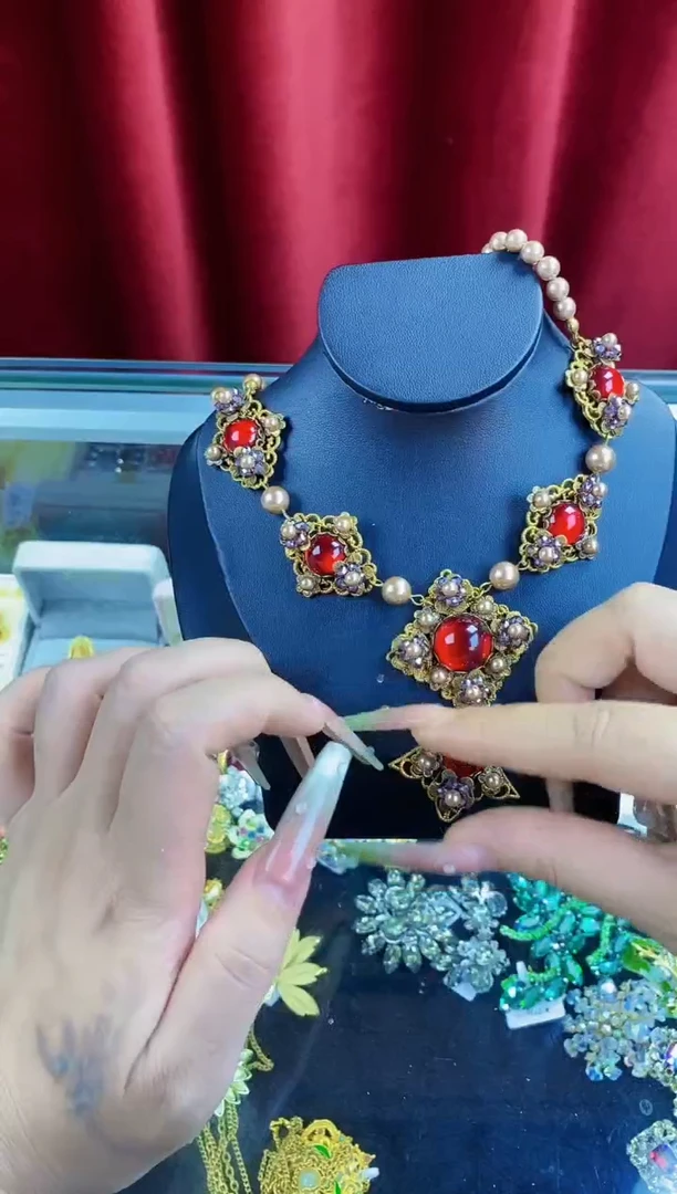 合金琉璃楚楚珠宝中古甄选不退换