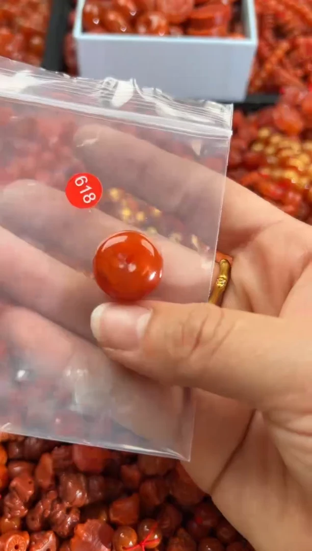 【闪购商品】南红玛瑙颈饰未镶嵌1