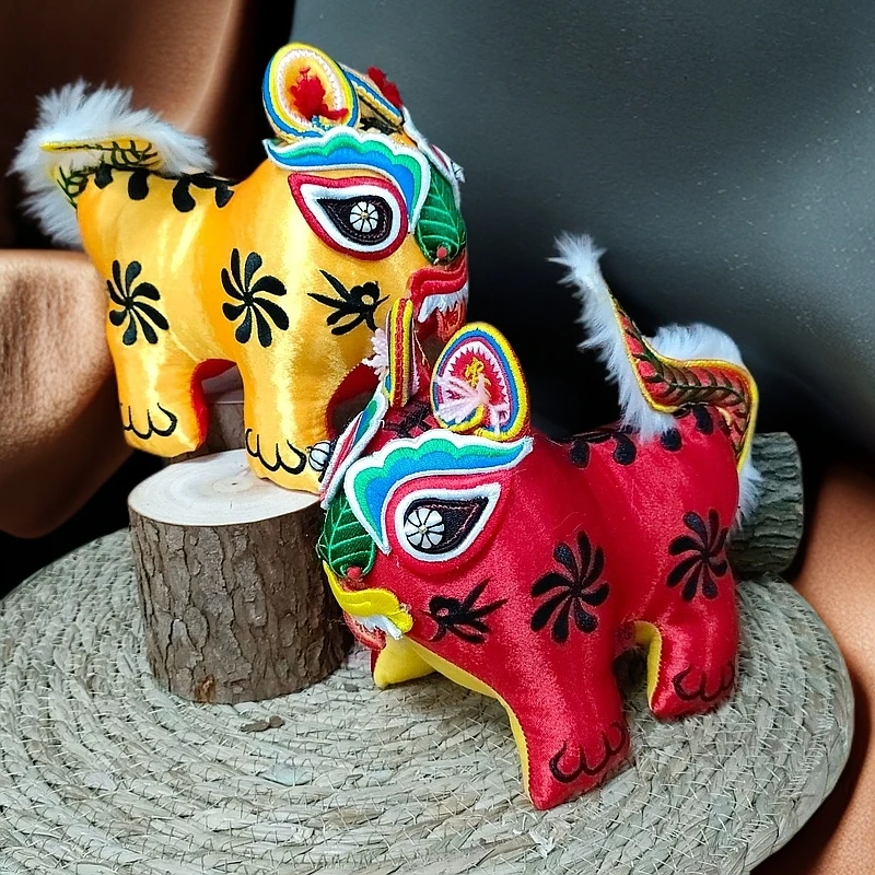 山西长治黎侯虎纯手工刺绣款布老虎文创风非物质文化遗产艺术品