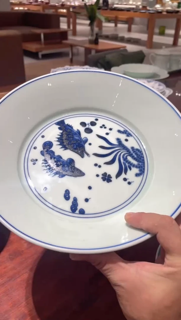 瓷五花马25cm清心鱼藻纹斜边深盘