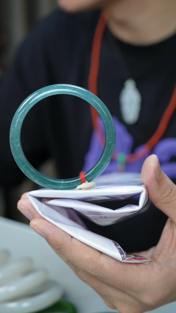 翡翠手镯未镶嵌110号-56正圈/GG/9