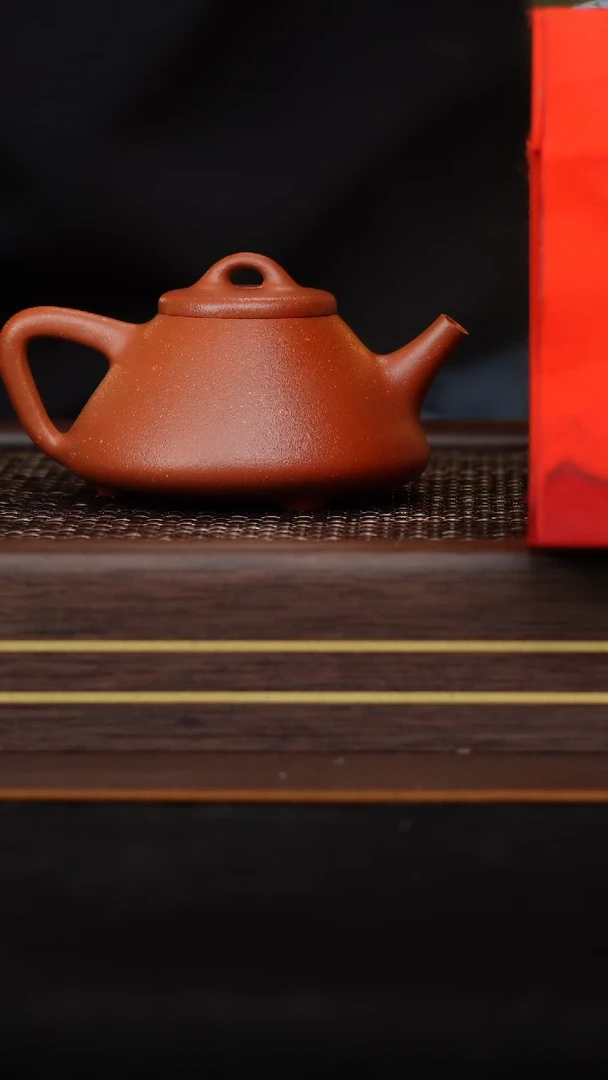 【闪购商品】宜兴（原矿）半手精工紫砂壶