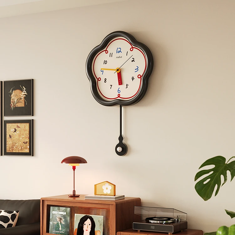 美世达花朵钟表挂钟客厅2025新款高级创意简约时钟餐厅静音挂墙表