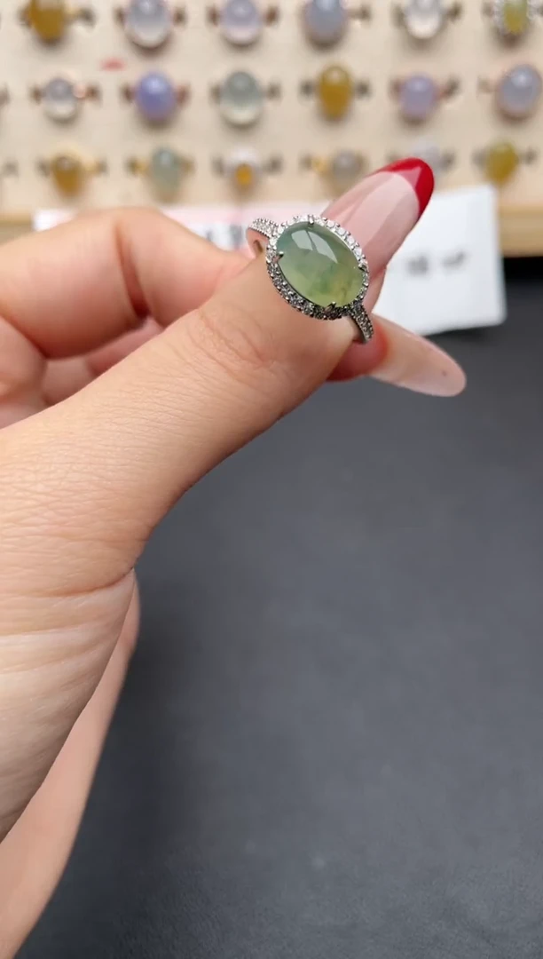 【闪购商品】翡翠戒指银S925镶嵌一物一证一礼盒