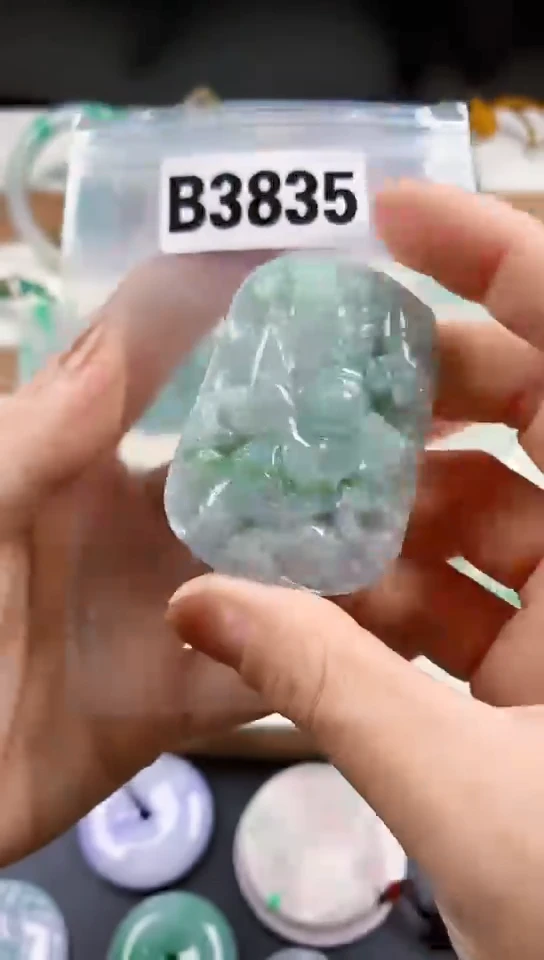 颈饰未镶嵌翡翠天然翡翠吊坠挂件