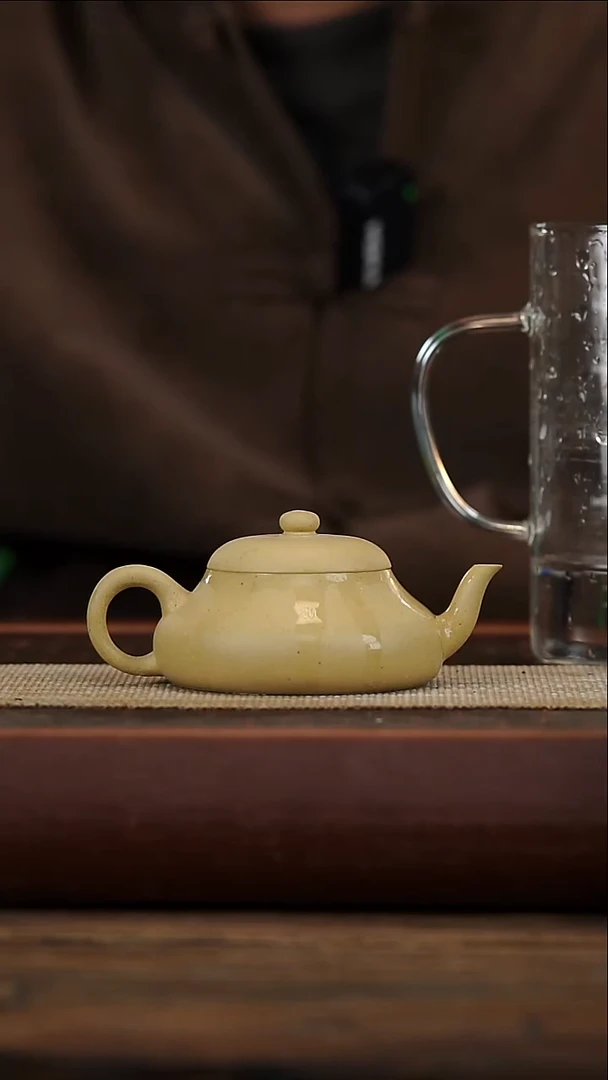 茶壶紫砂本绿矮君德微瑕