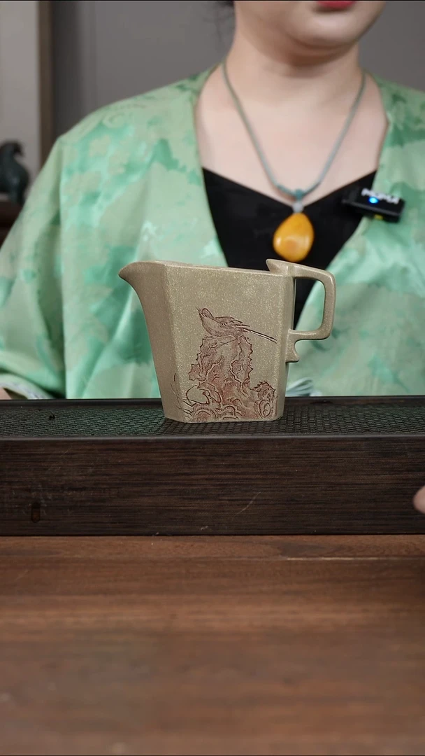 茶壶紫砂威本绿刻绘方公道杯 ！   小鸟