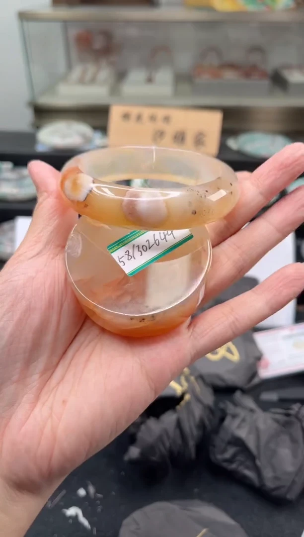 未镶嵌手镯石英质玉58圈口（赠品镯心）302644