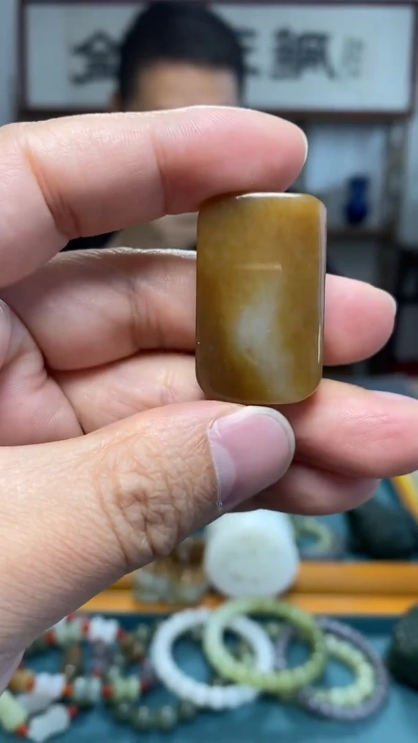 颈饰未镶嵌和田玉50