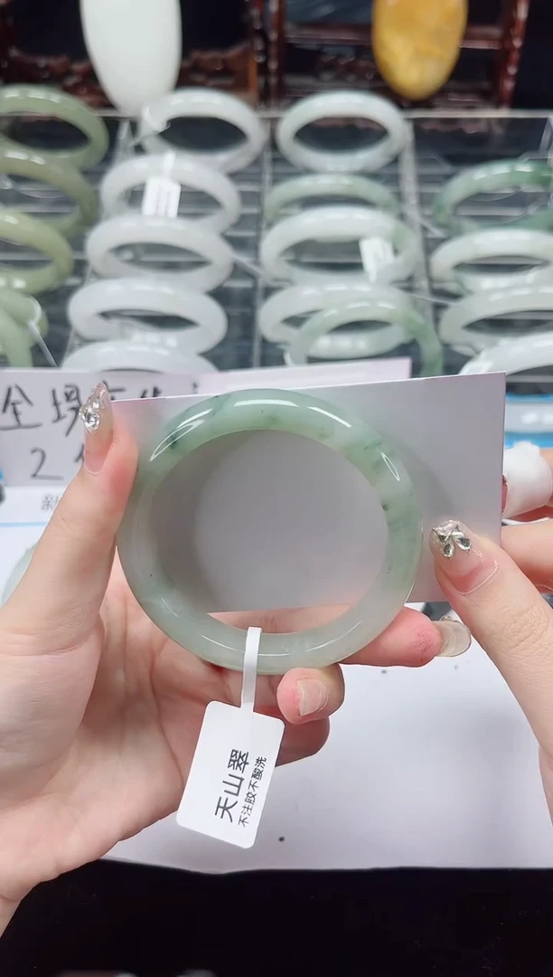 未镶嵌手镯石英质玉251-55/56