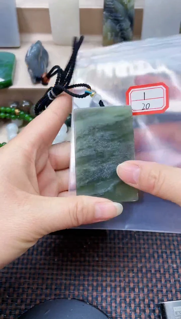 未镶嵌和田玉挂件1