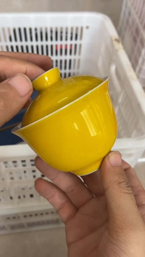 无运费险有瑕疵的摄影的产品有使用过的痕迹有点脏介意勿拍