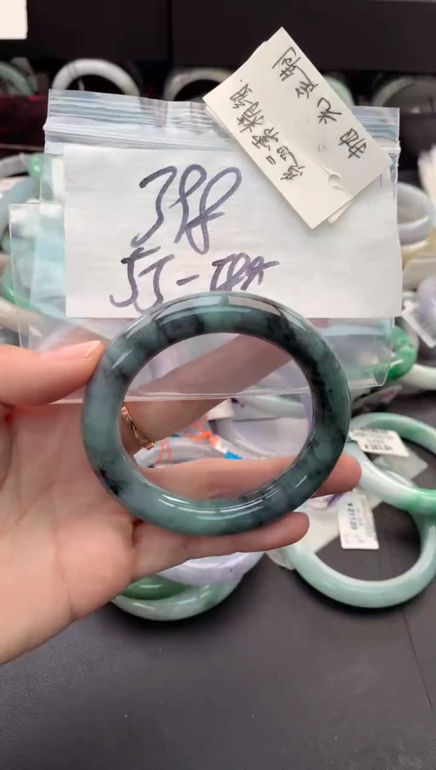 【闪购商品】定制翡翠未镶嵌毛货需精细抛光+多人