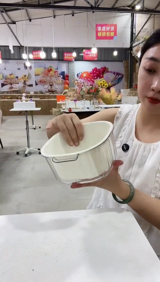 白色塑料沥水篮一套