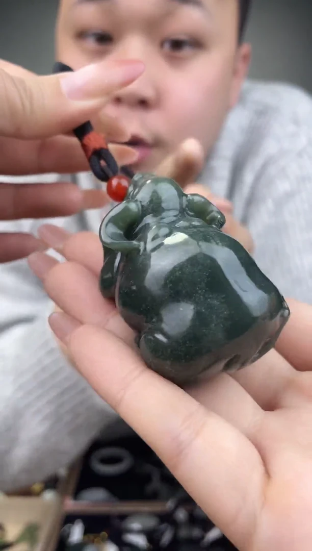 未镶嵌和田玉挂件拍一发一，多样性发货