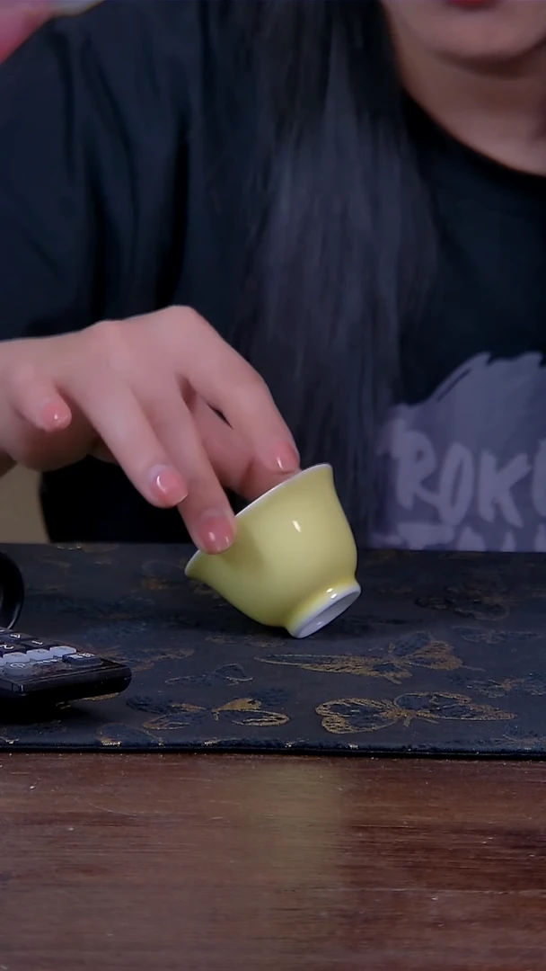 瓷片3720360348453306579