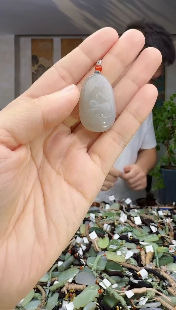 未镶嵌和田玉挂件拍一发一