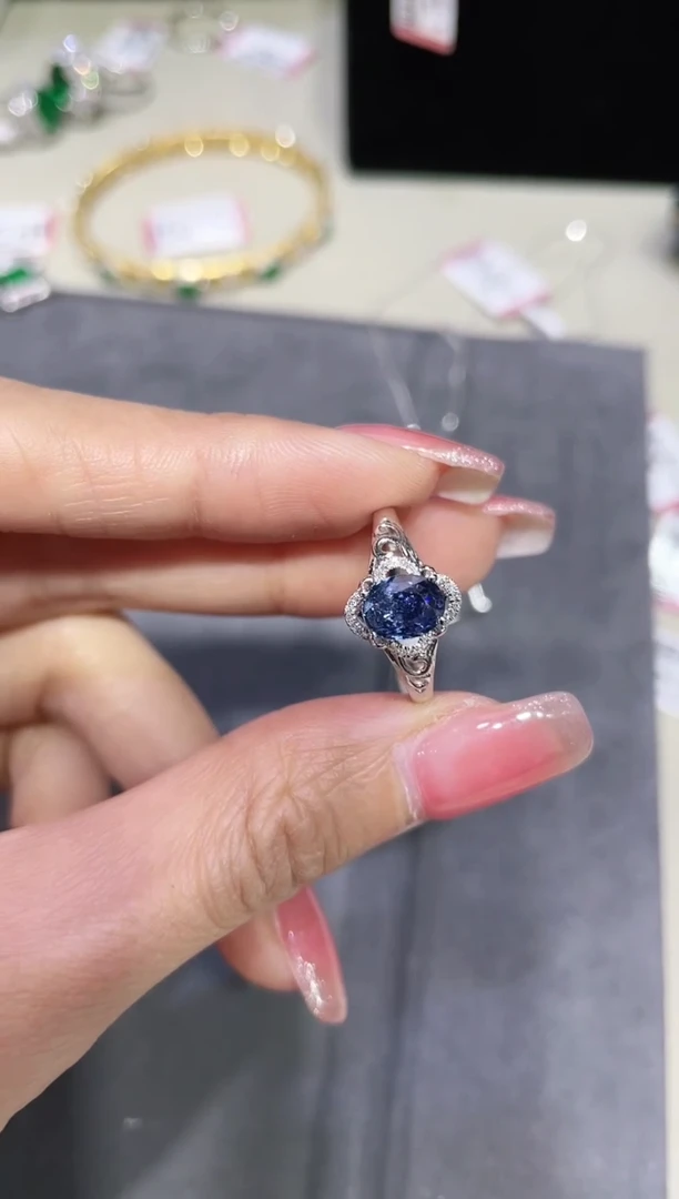 【闪购商品】蓝宝石戒指18K金镶嵌·
