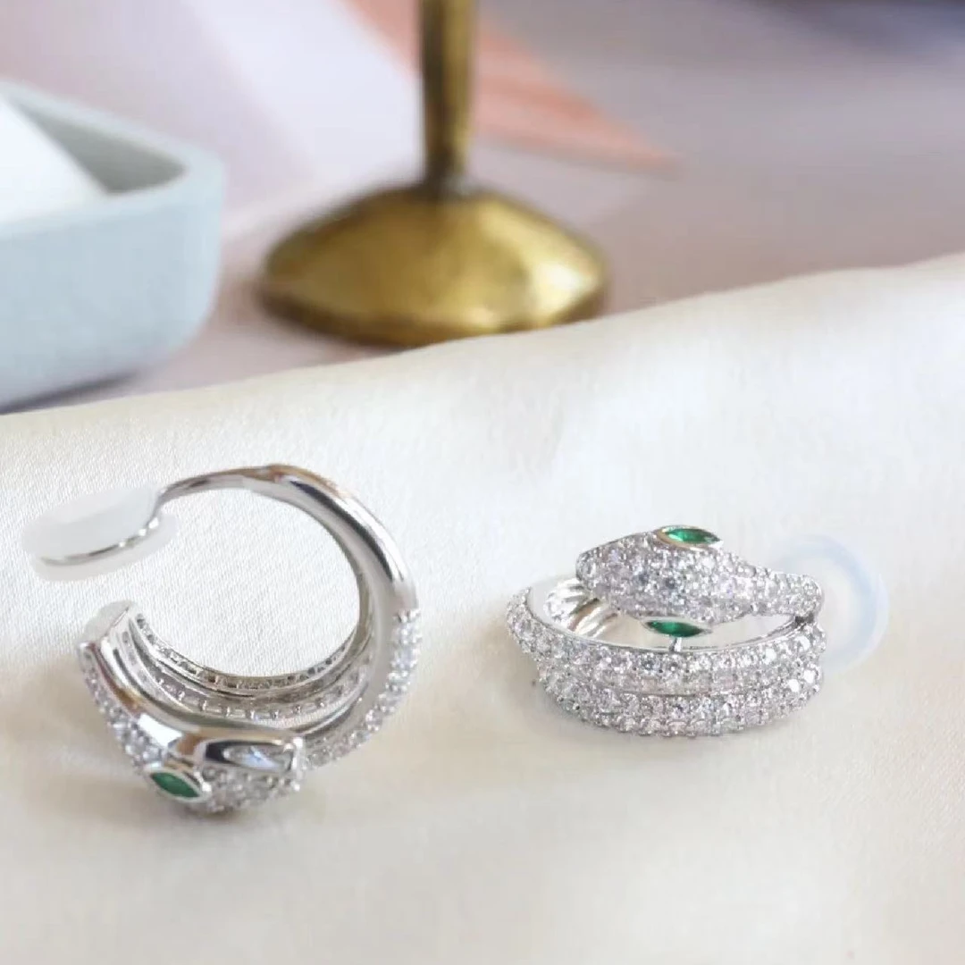 铜合金锆石耳饰 蛇年生肖满钻灵蛇三圈蛇形气质时尚个性耳饰