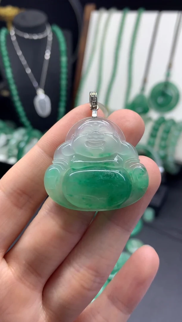 吊坠(不含链)未镶嵌石英质玉（非洲翠）佛公