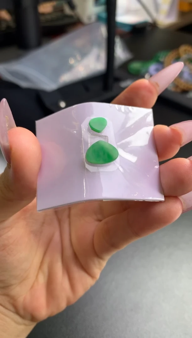 定制翡翠未镶嵌翡翠