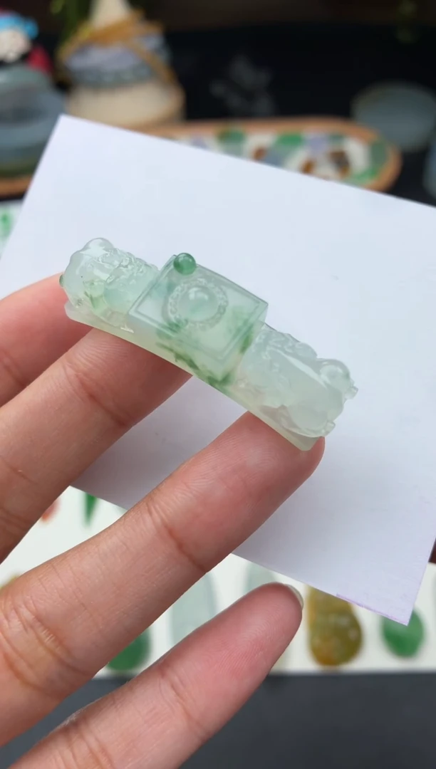 定制翡翠未镶嵌翡翠